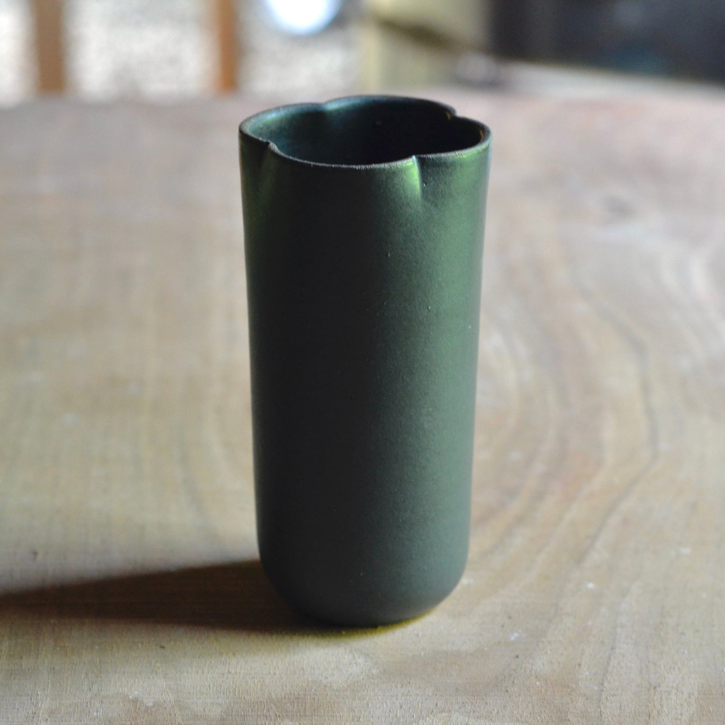 Vase - Claddagh - Black - 7x2"