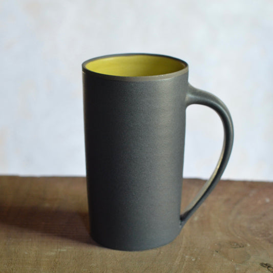 Rava Mug - Black/yellow - 16 oz